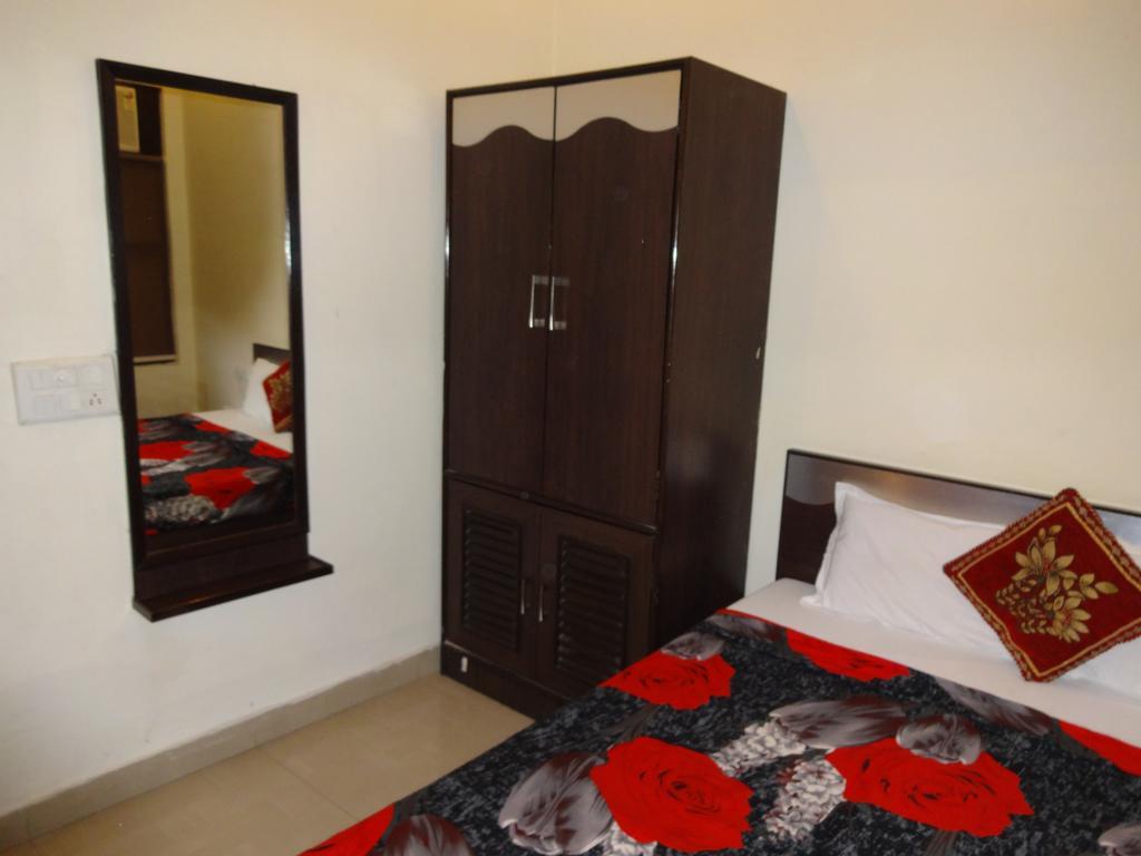 Hotel Darbar View Amritsar Exteriör bild